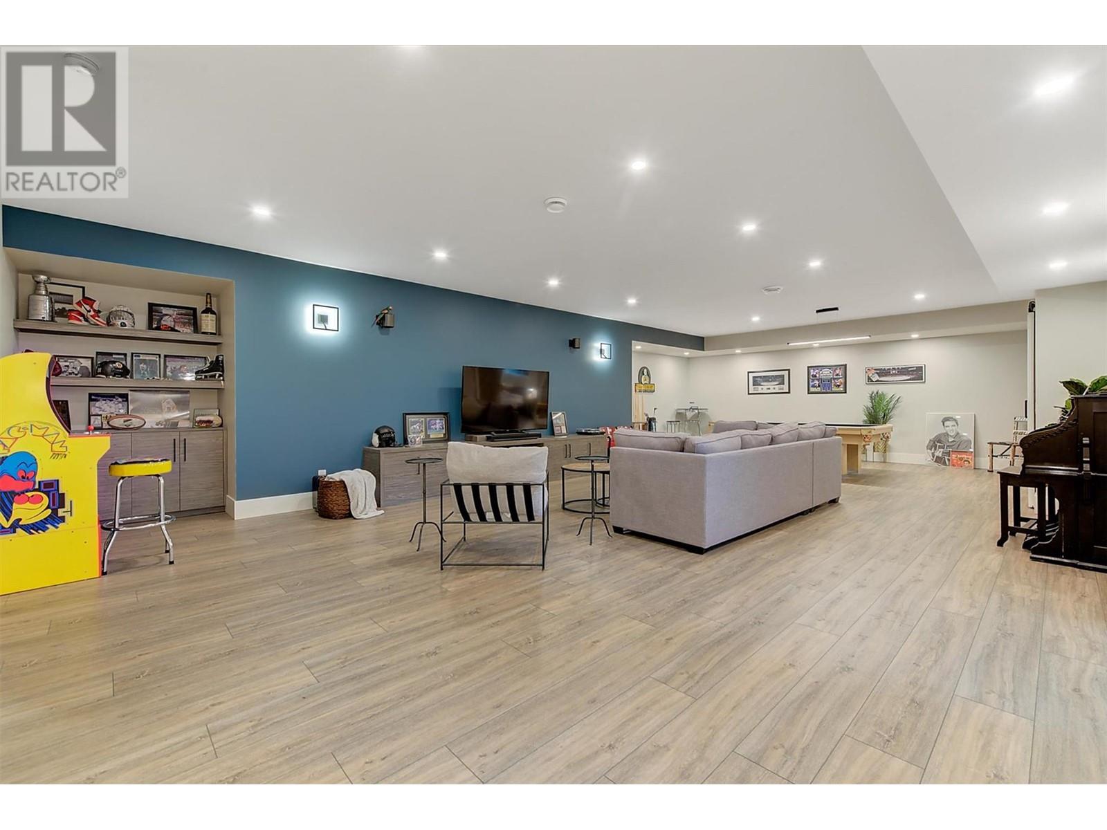 1612 Vincent Place, Kelowna