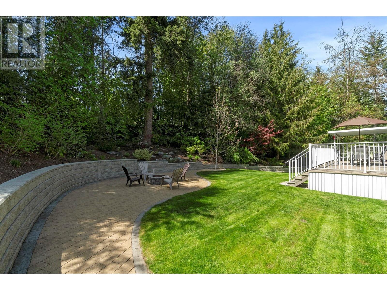 2631 Fairview Place, Blind Bay