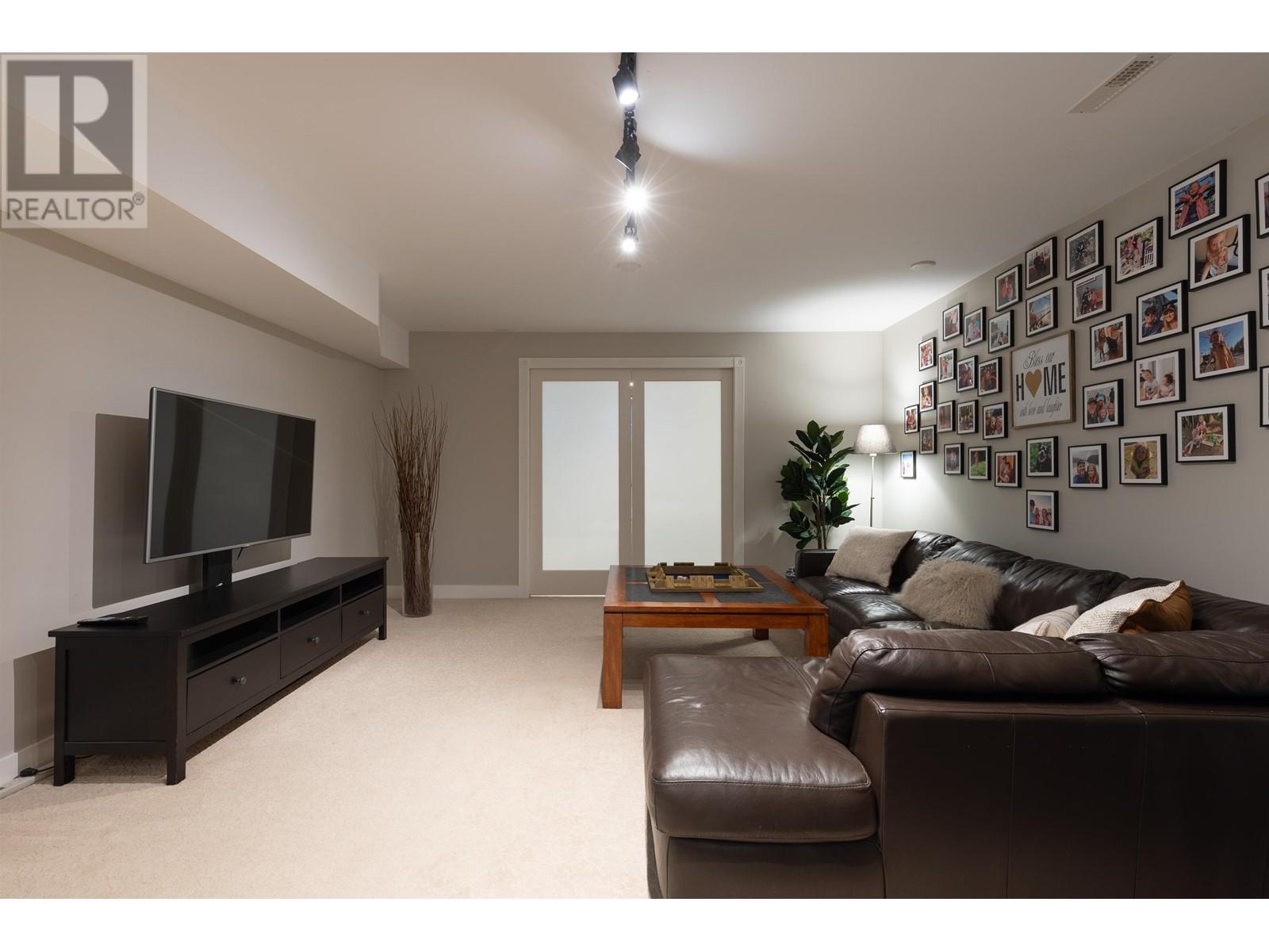 2366 SUNNYSIDE ROAD, Anmore real estate listing R3000095