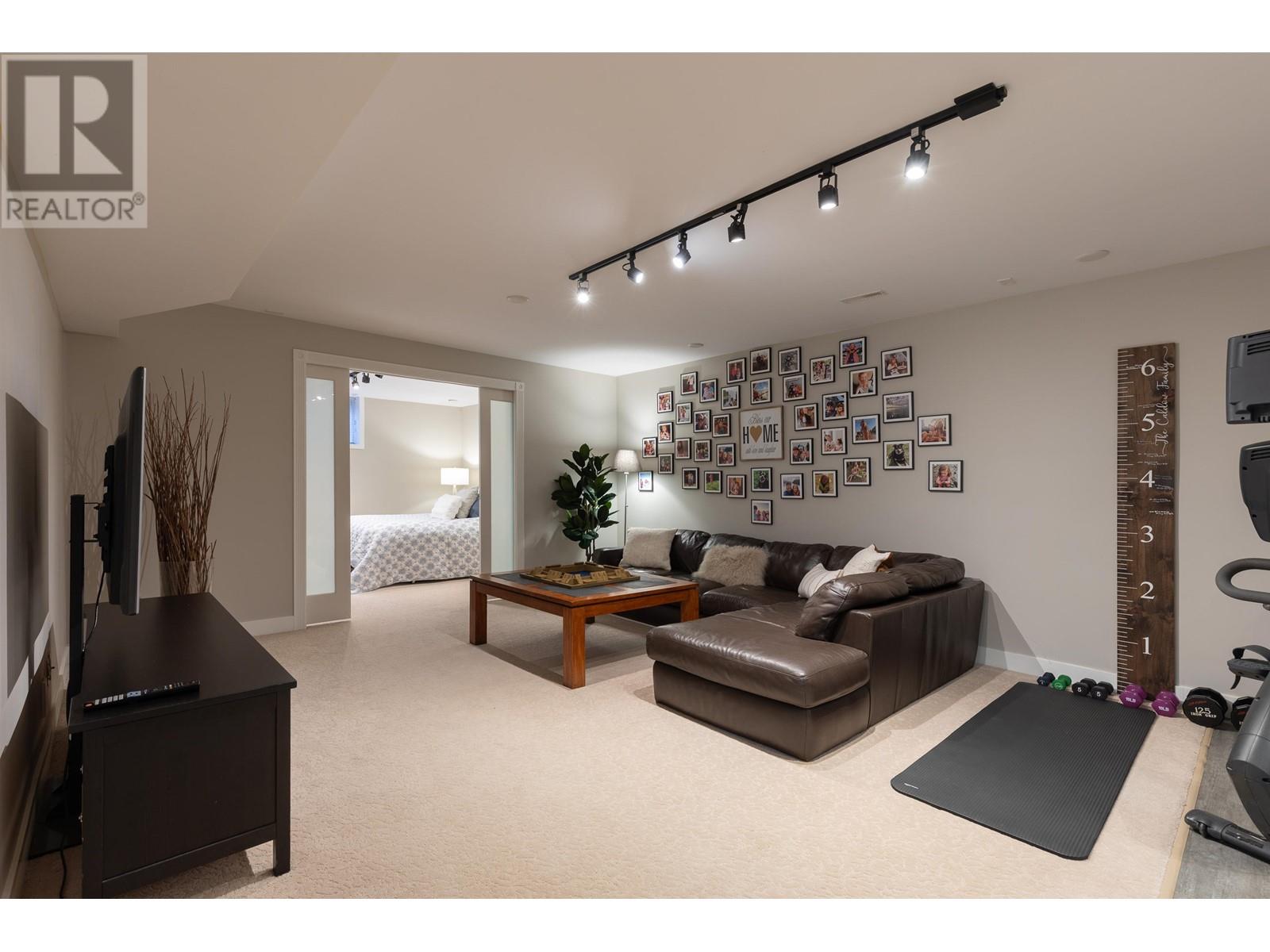 2366 SUNNYSIDE ROAD, Anmore real estate listing R3000095