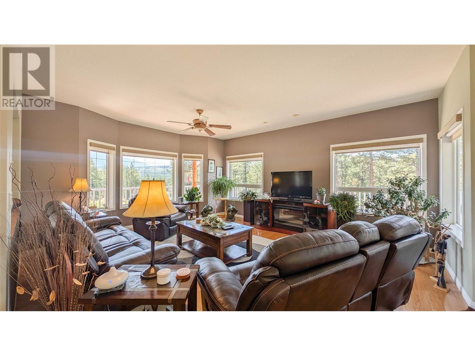 6182 HWY 3-93 Highway, Cranbrook