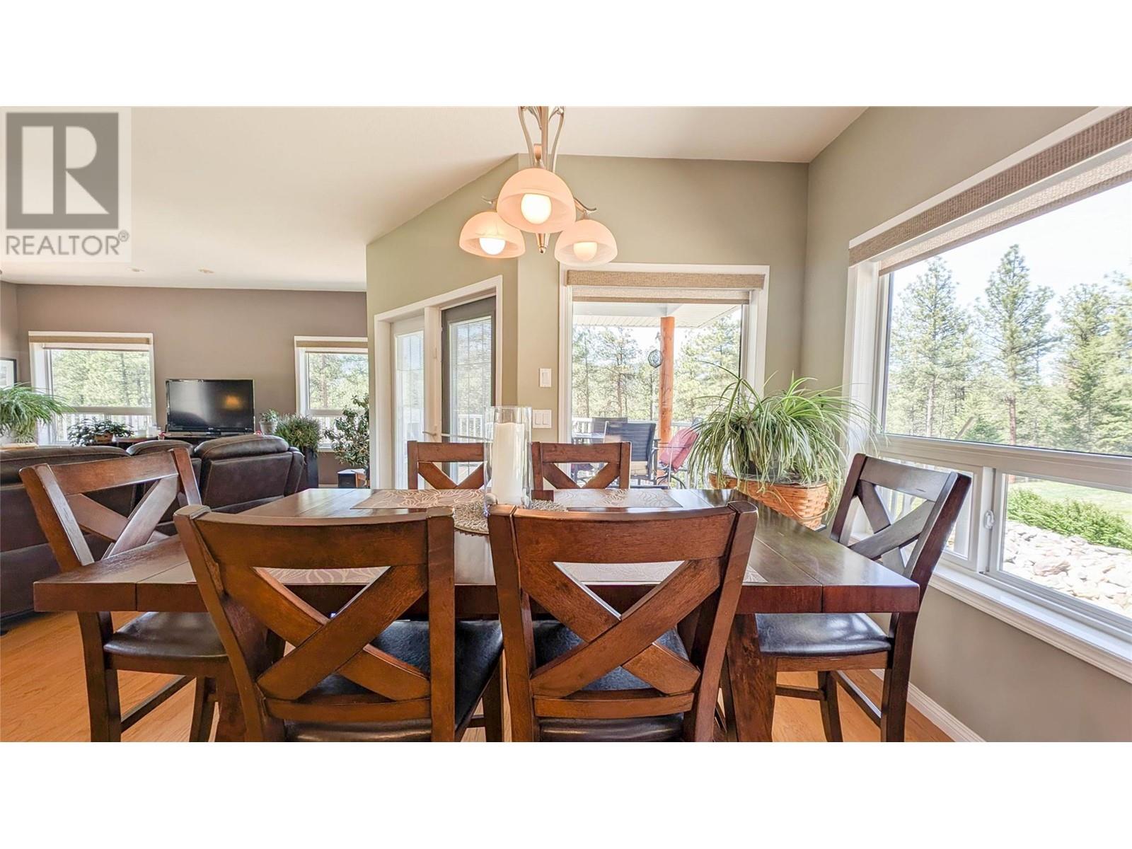 6182 HWY 3-93 Highway, Cranbrook