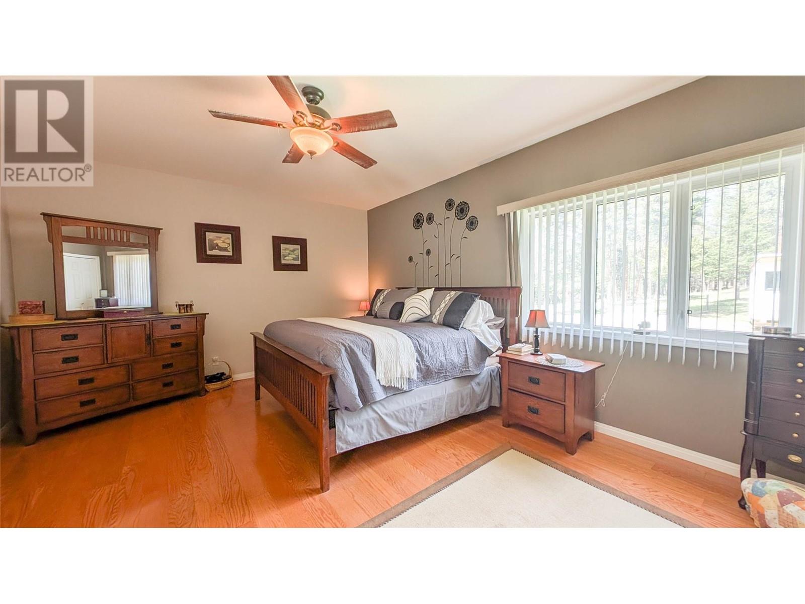 6182 HWY 3-93 Highway, Cranbrook