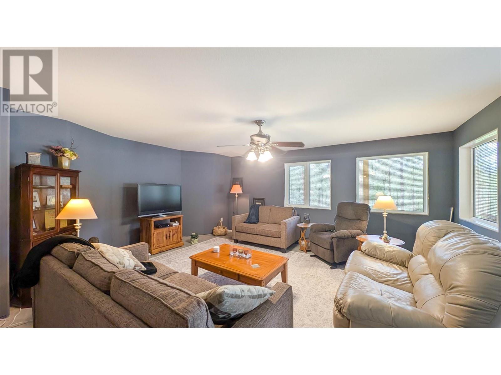 6182 HWY 3-93 Highway, Cranbrook