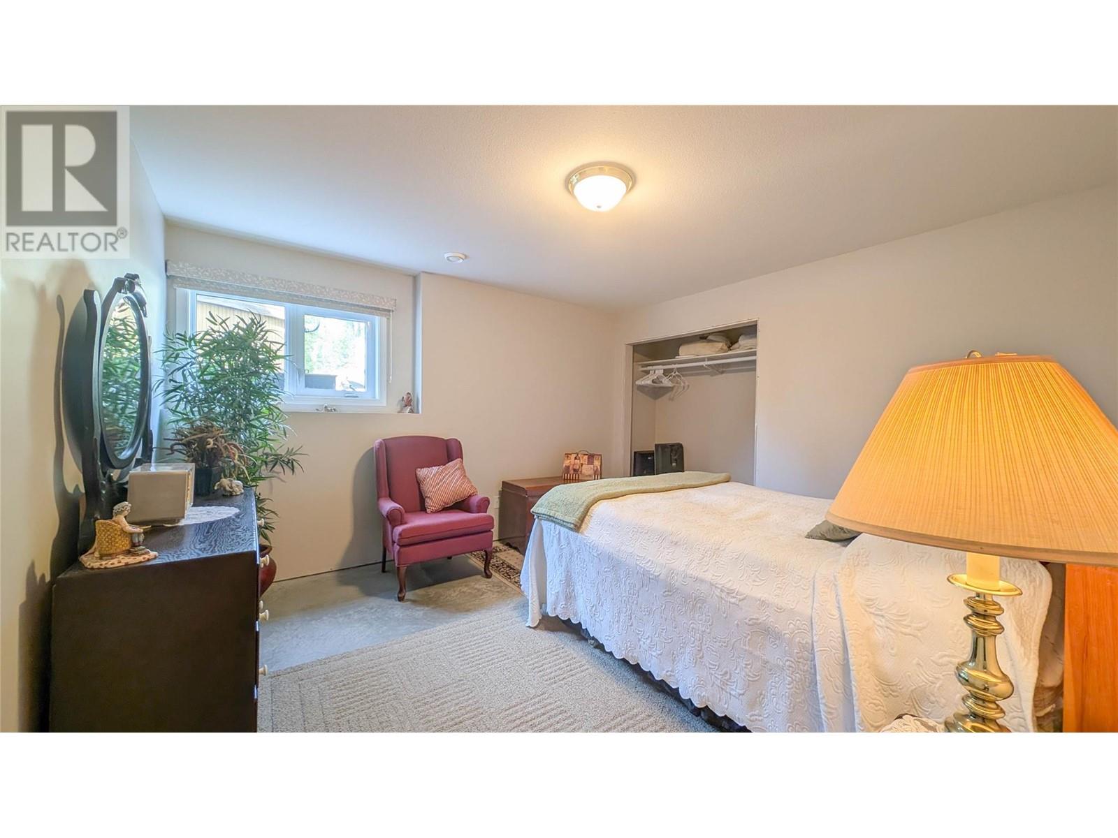 6182 HWY 3-93 Highway, Cranbrook
