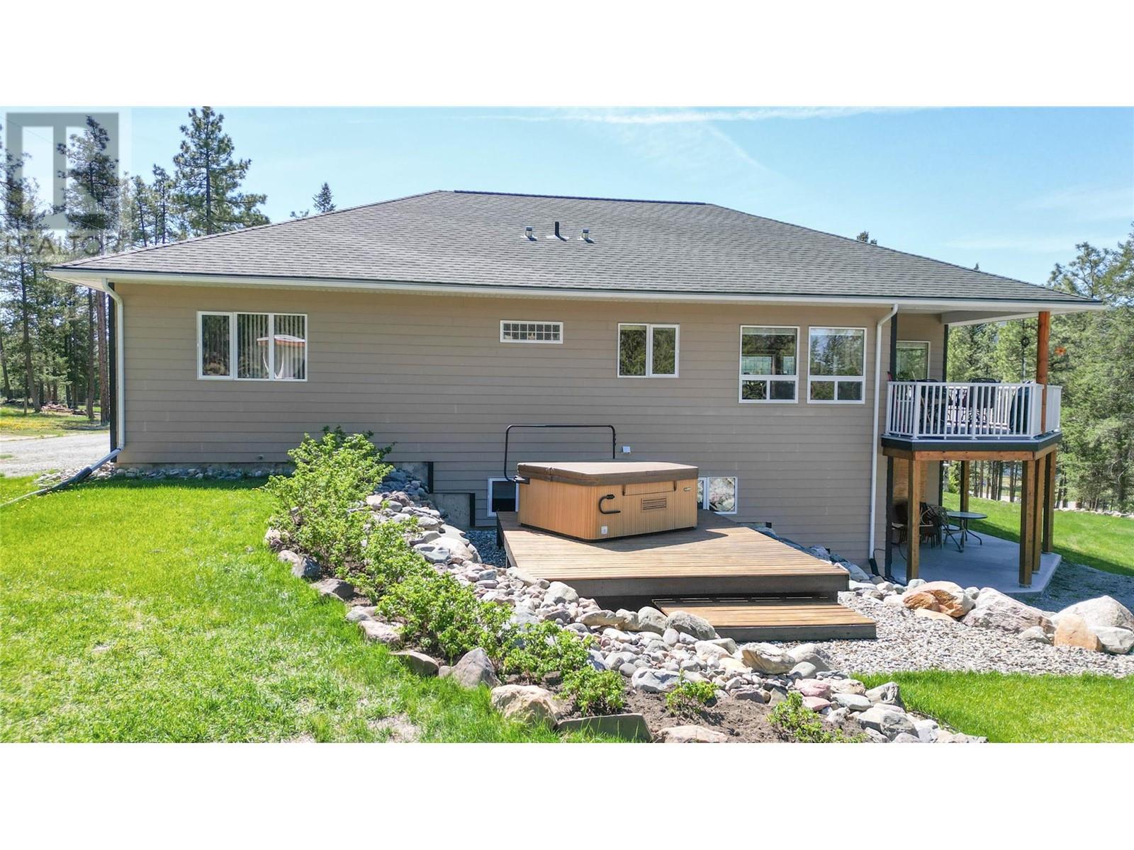 6182 HWY 3-93 Highway, Cranbrook