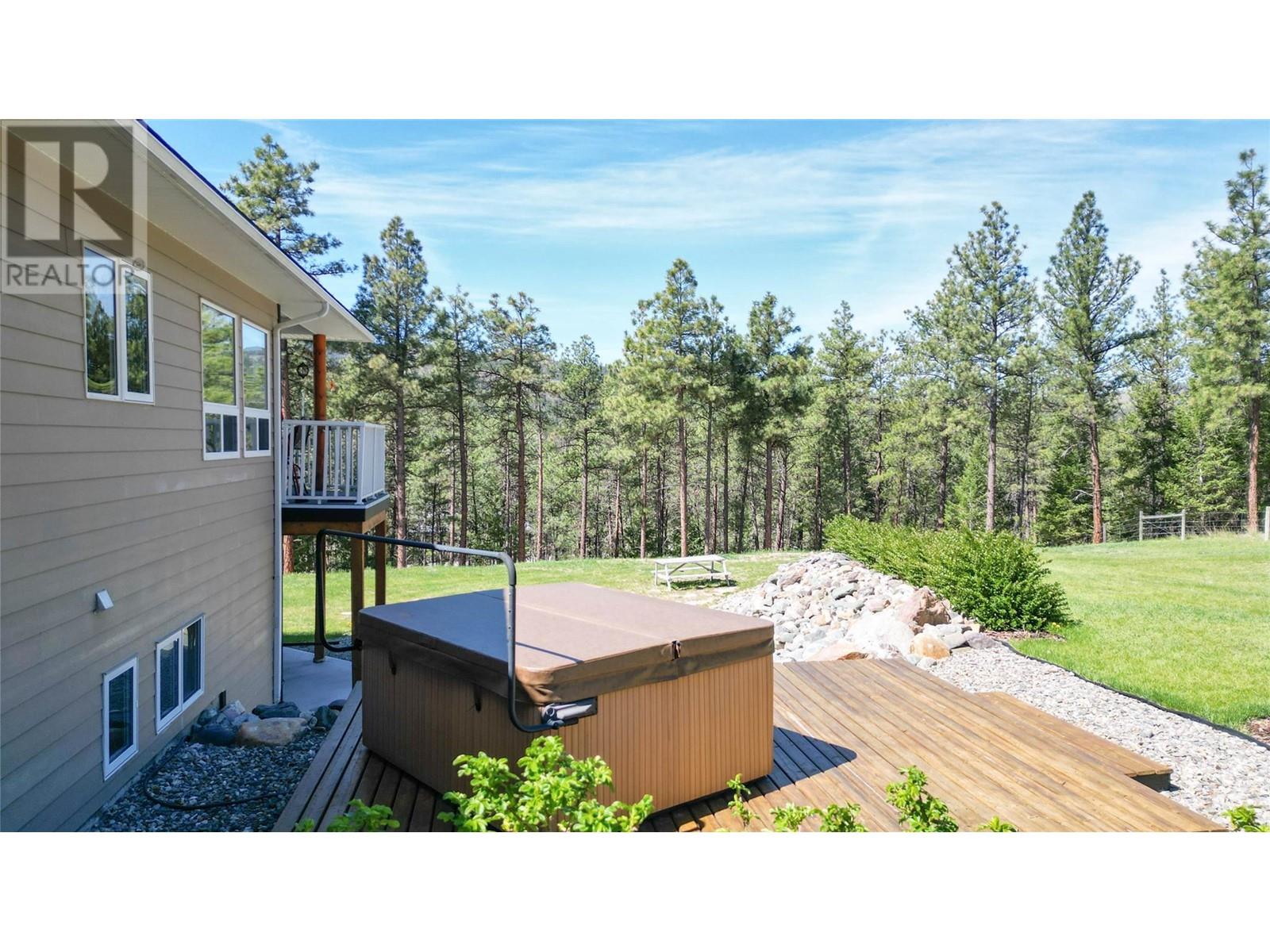 6182 HWY 3-93 Highway, Cranbrook