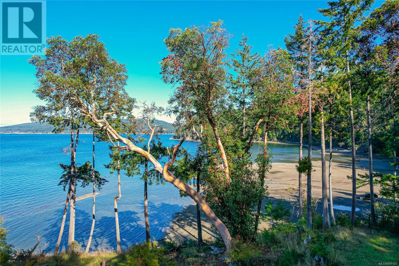  122 Narrows West Road, Salt Spring