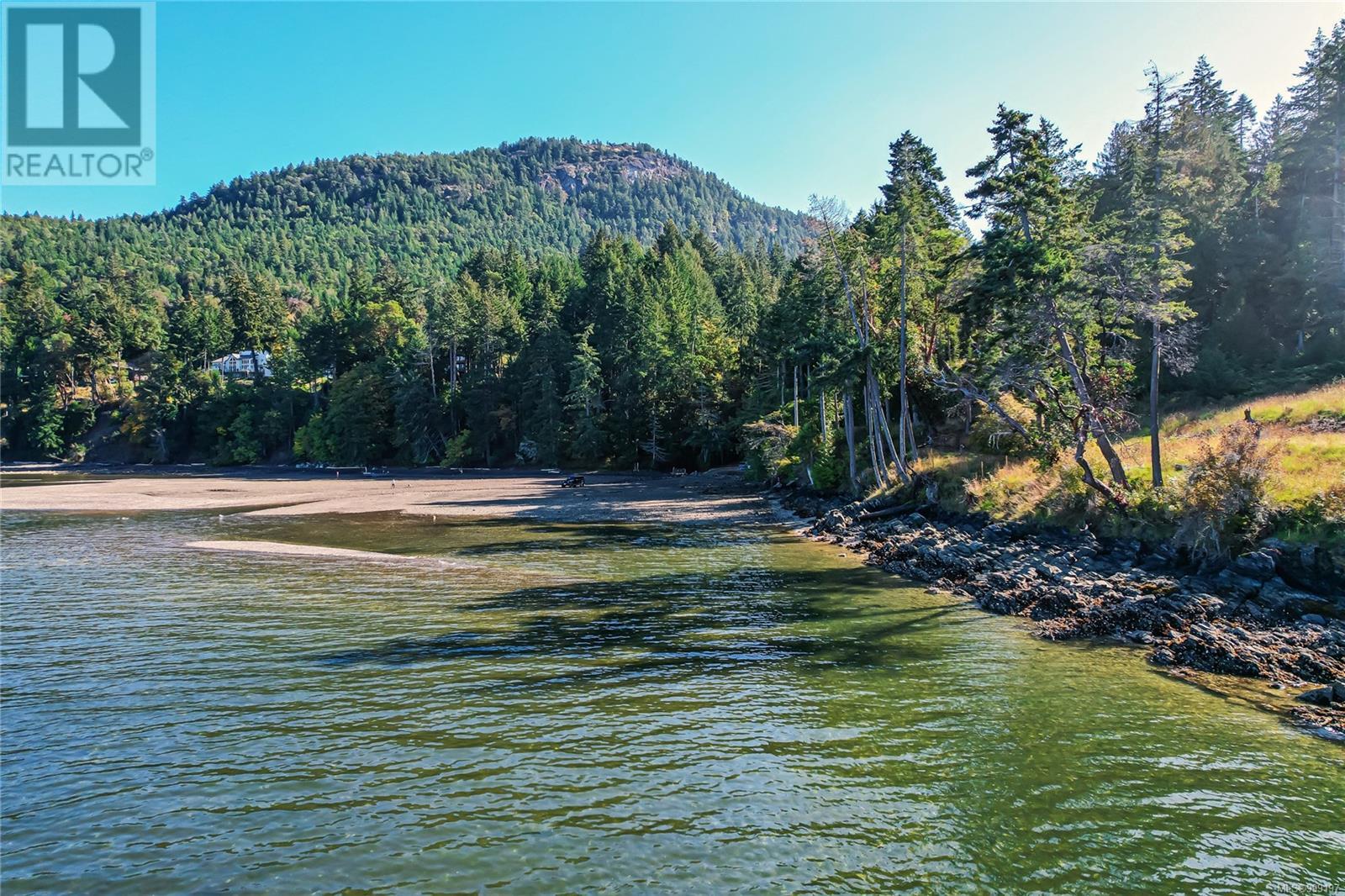  122 Narrows West Road, Salt Spring