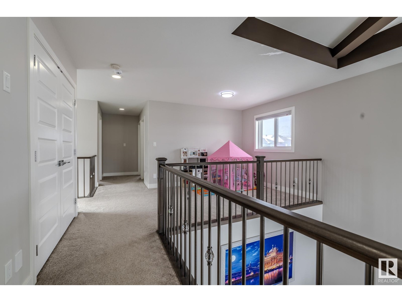 1492 25 Street NW, Edmonton