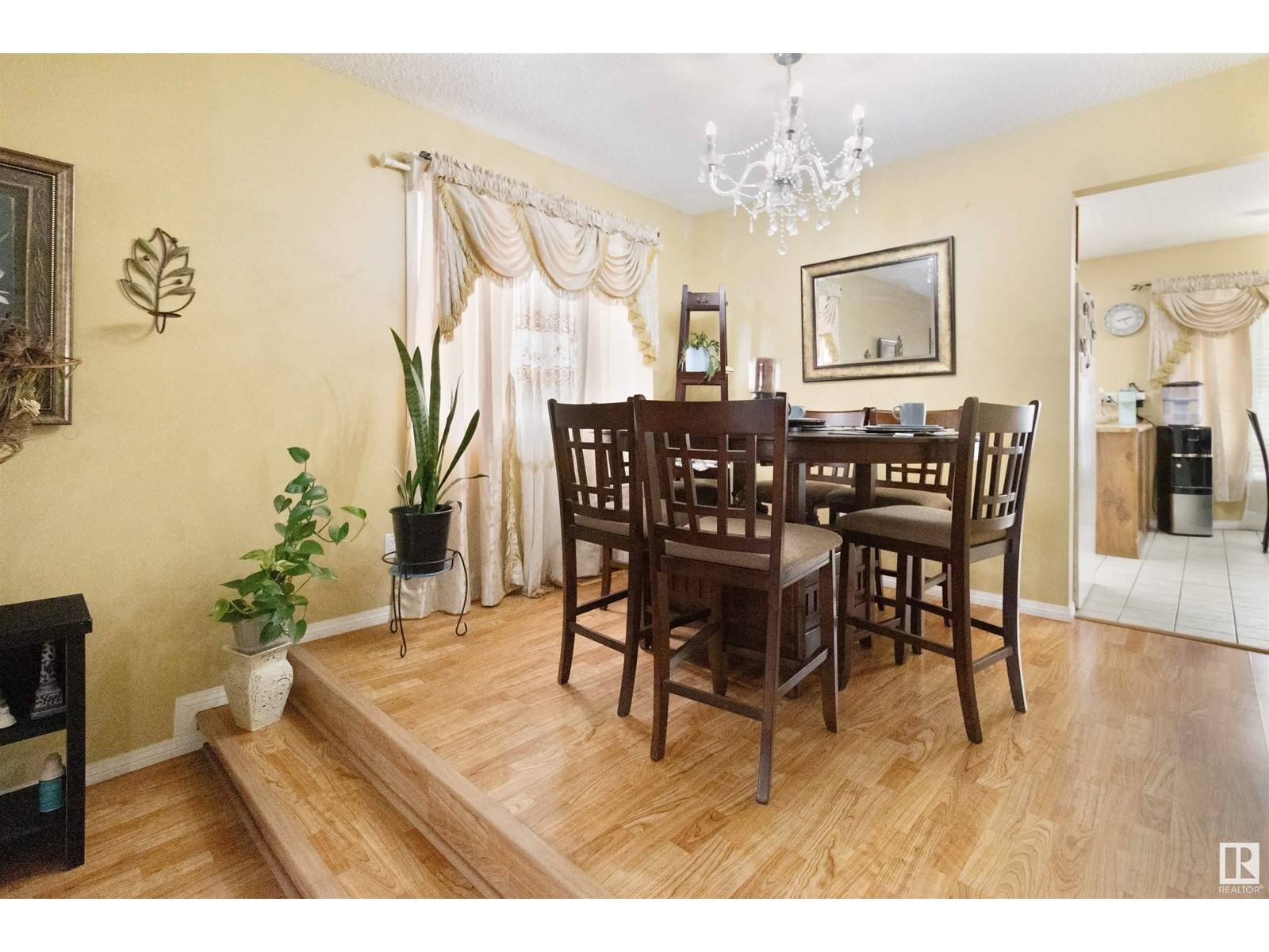 621 VILLAGE DR, Sherwood Park