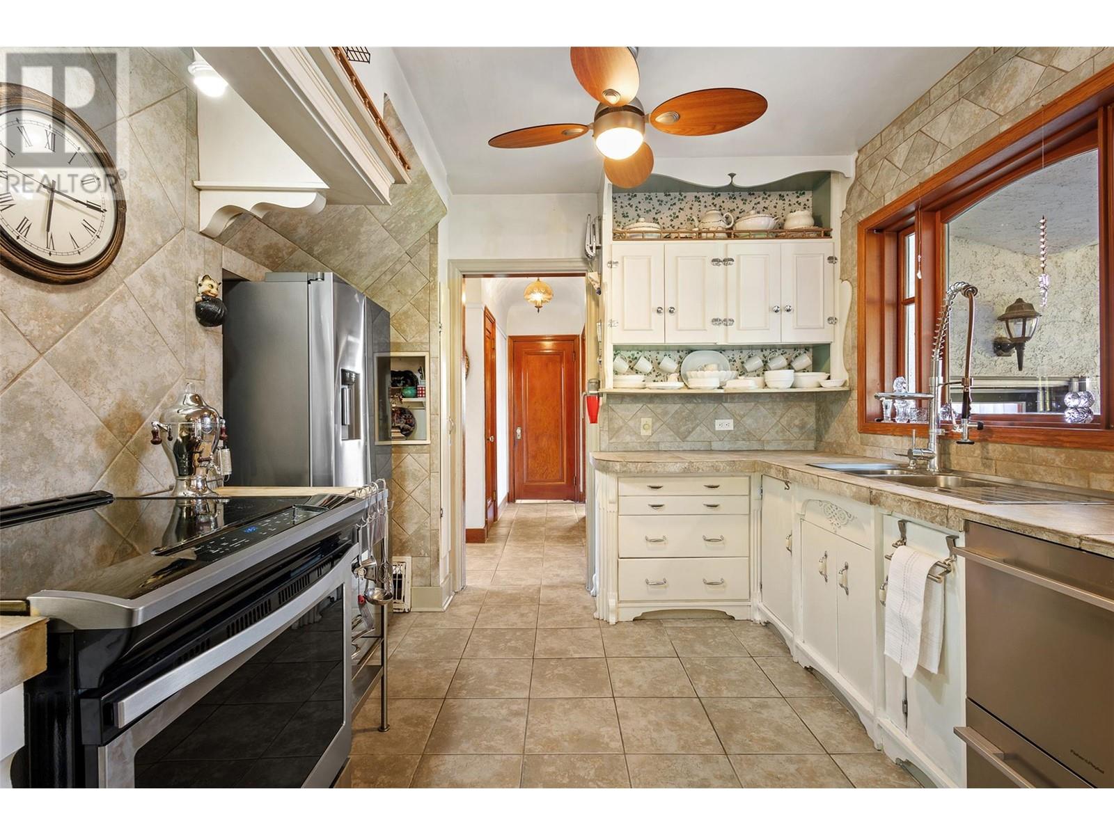  1064 Fairview Road, Penticton