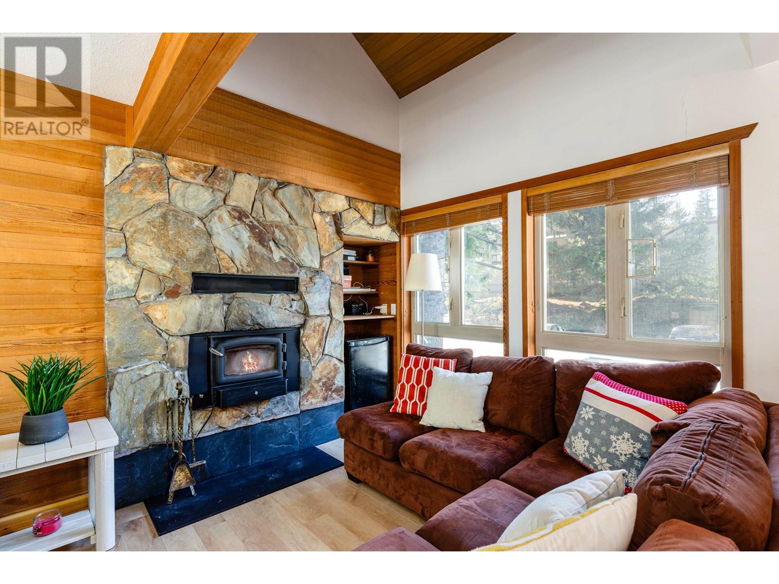 18 6125 EAGLE DRIVE, Whistler