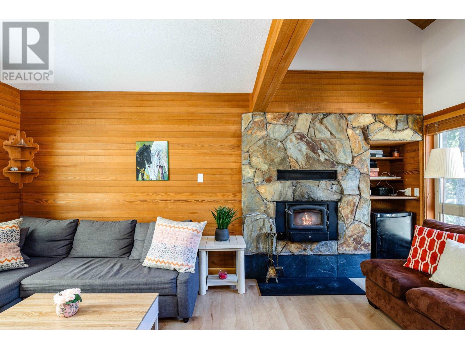 18 6125 EAGLE DRIVE, Whistler