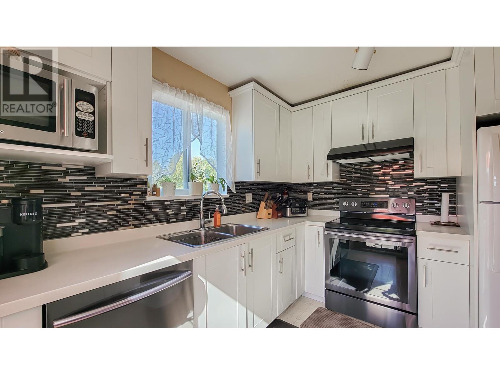 304 2678 DIXON STREET, Port Coquitlam real estate listing R3000305