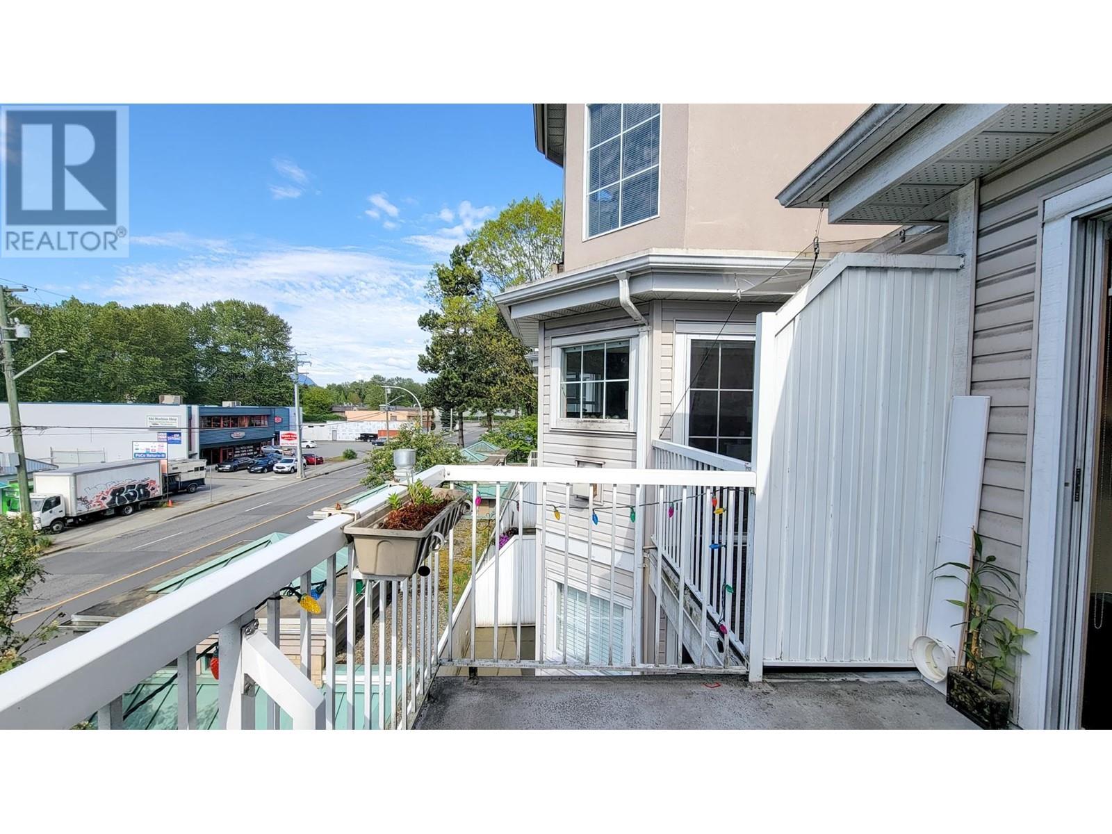 304 2678 DIXON STREET, Port Coquitlam real estate listing R3000305