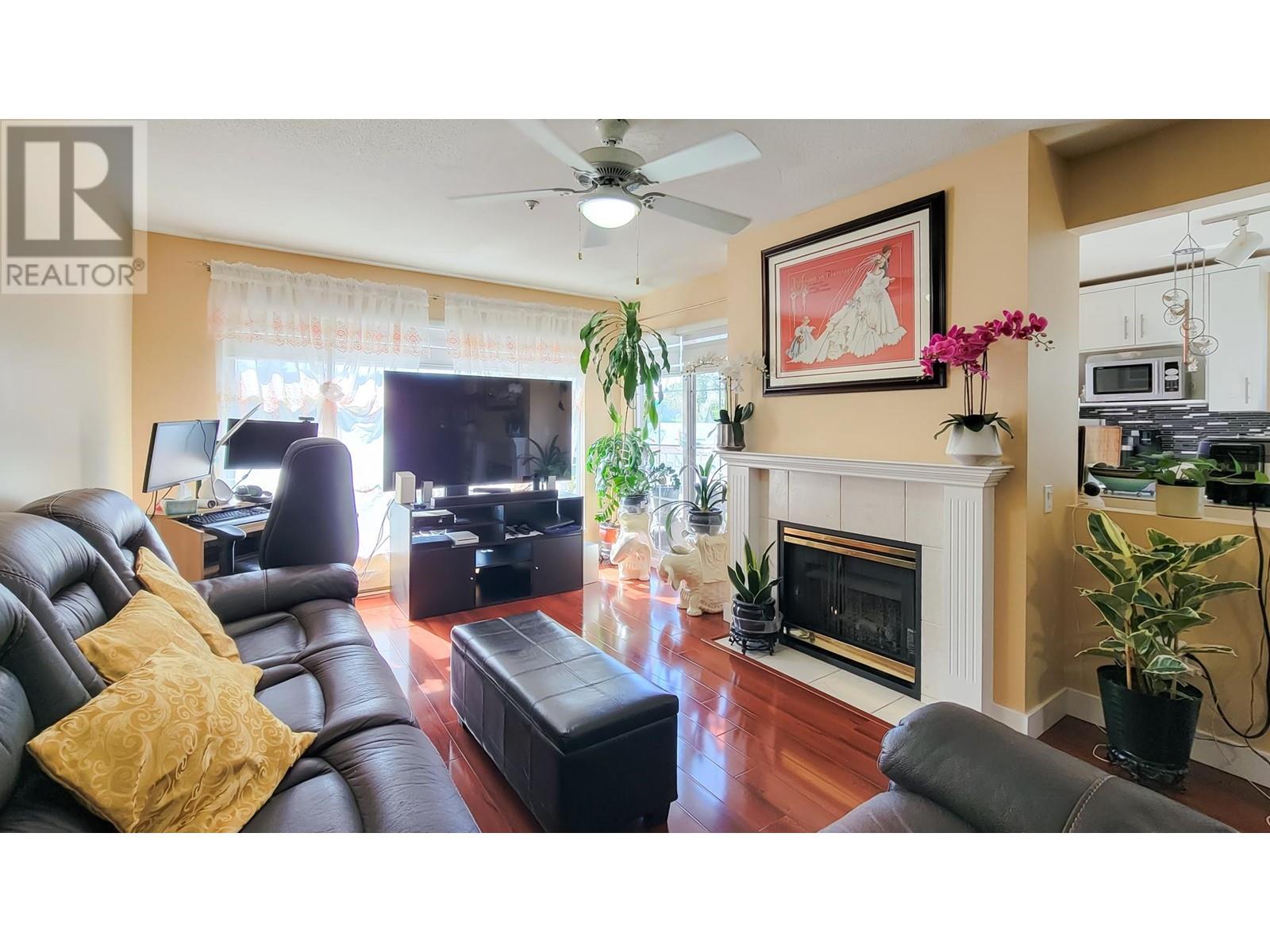 304 2678 DIXON STREET, Port Coquitlam real estate listing R3000305