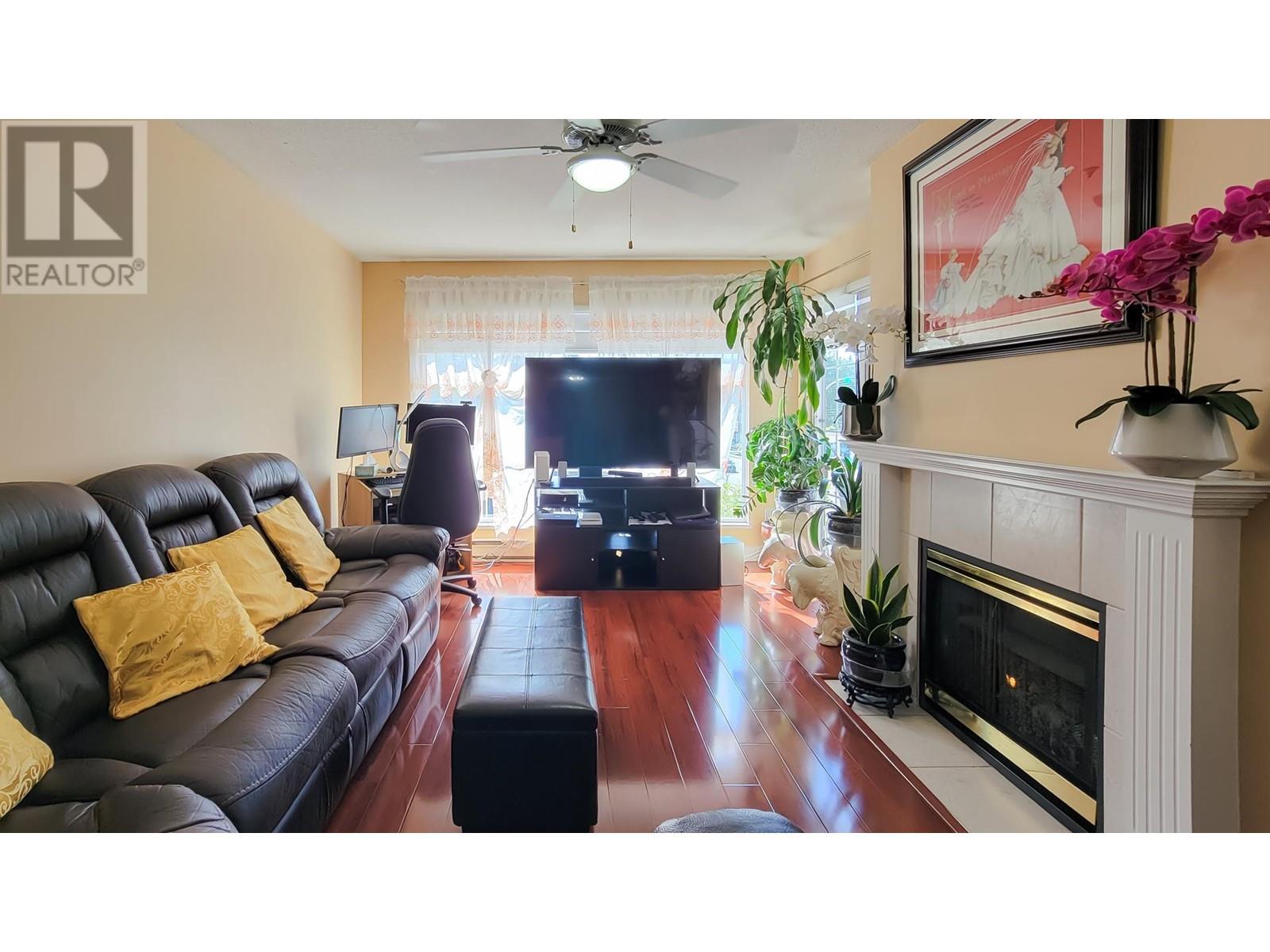 304 2678 DIXON STREET, Port Coquitlam real estate listing R3000305