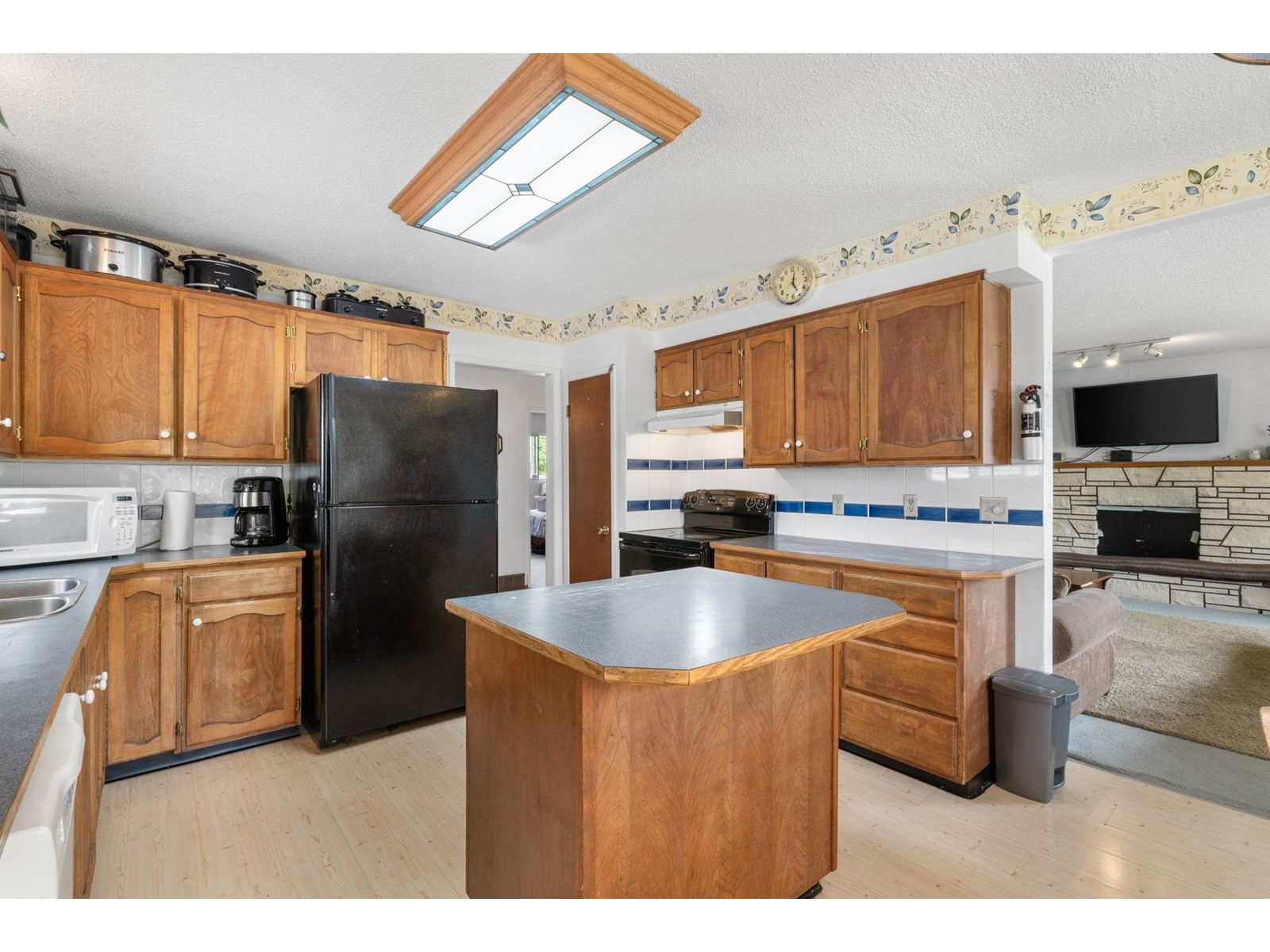 Photo 9 of 33847 Fern Street, Abbotsford BC