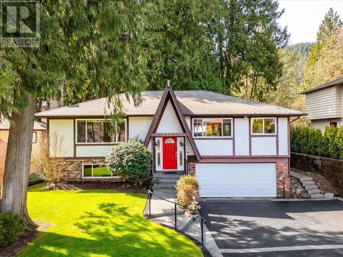 4347 RUTH CRESCENT, North Vancouver