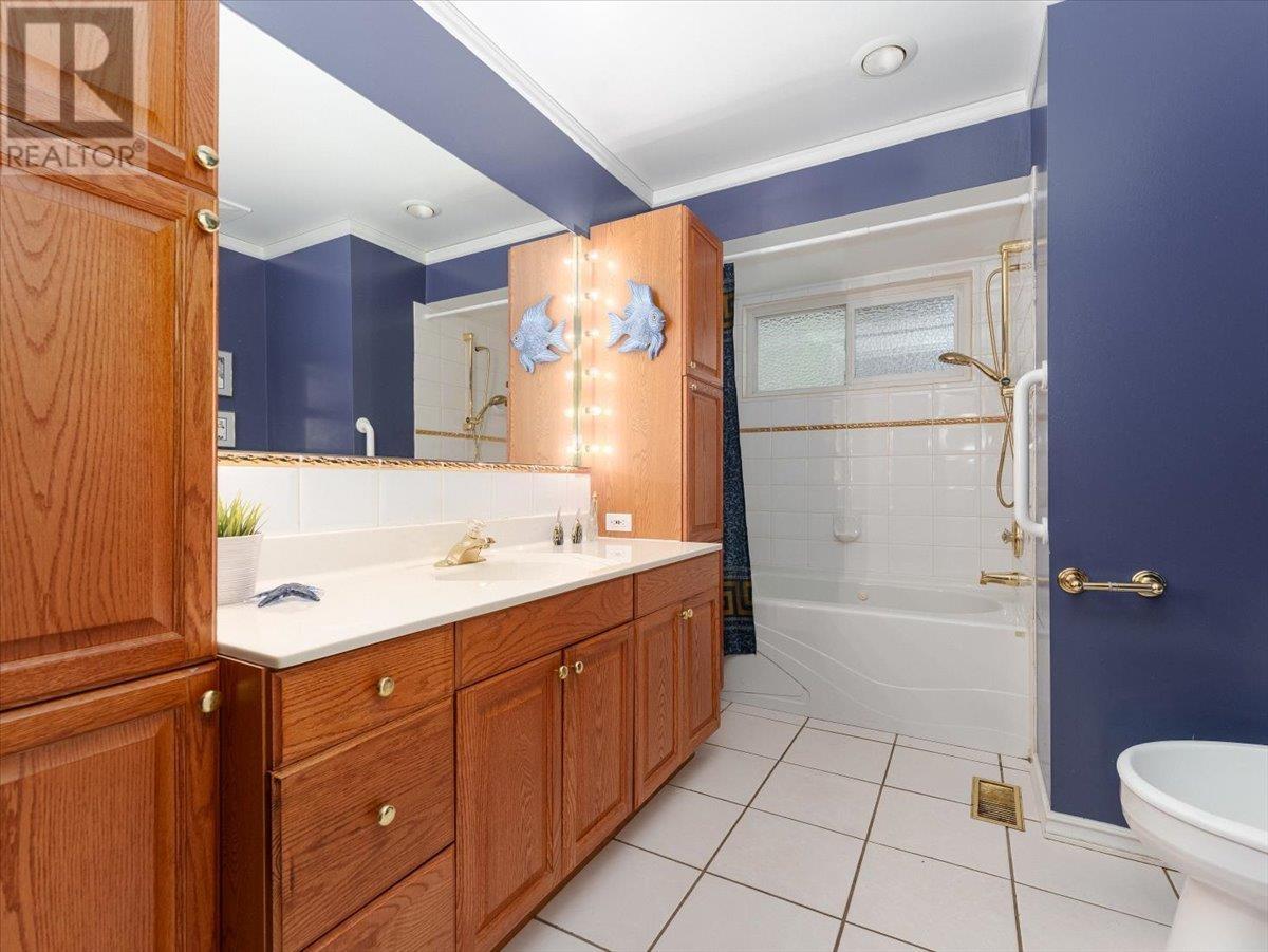 4347 RUTH CRESCENT, North Vancouver
