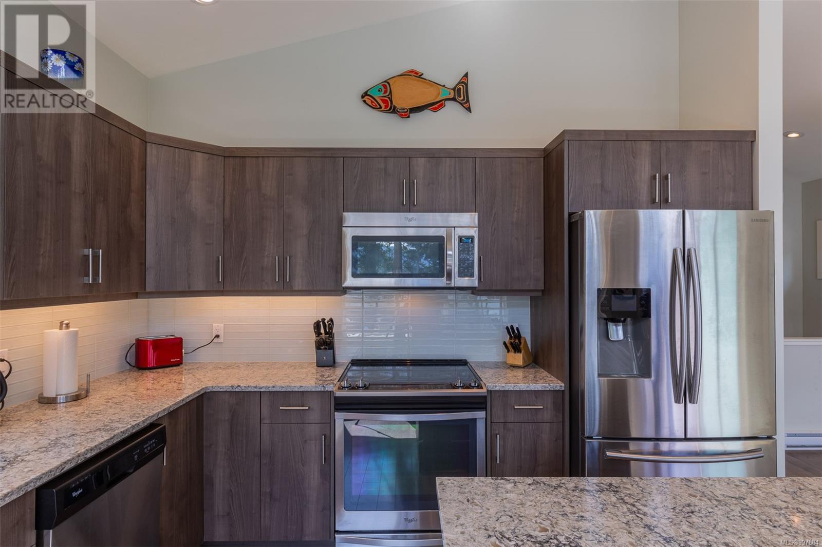 7420 Cottage Way, Lake Cowichan