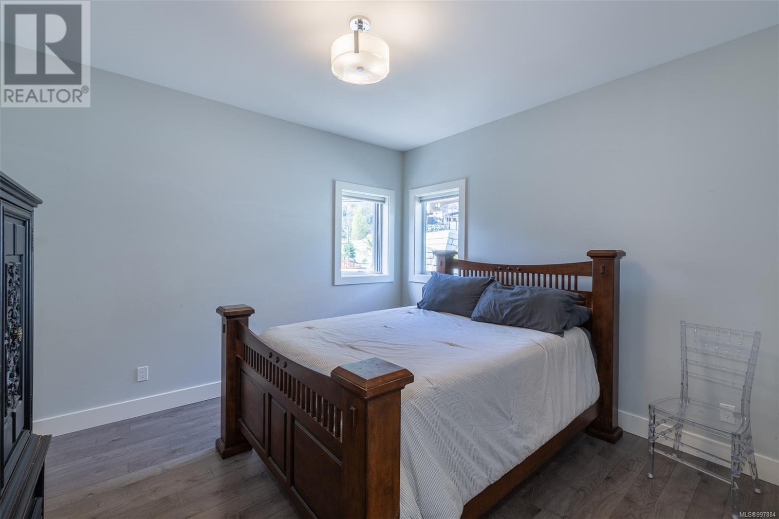 7420 Cottage Way, Lake Cowichan