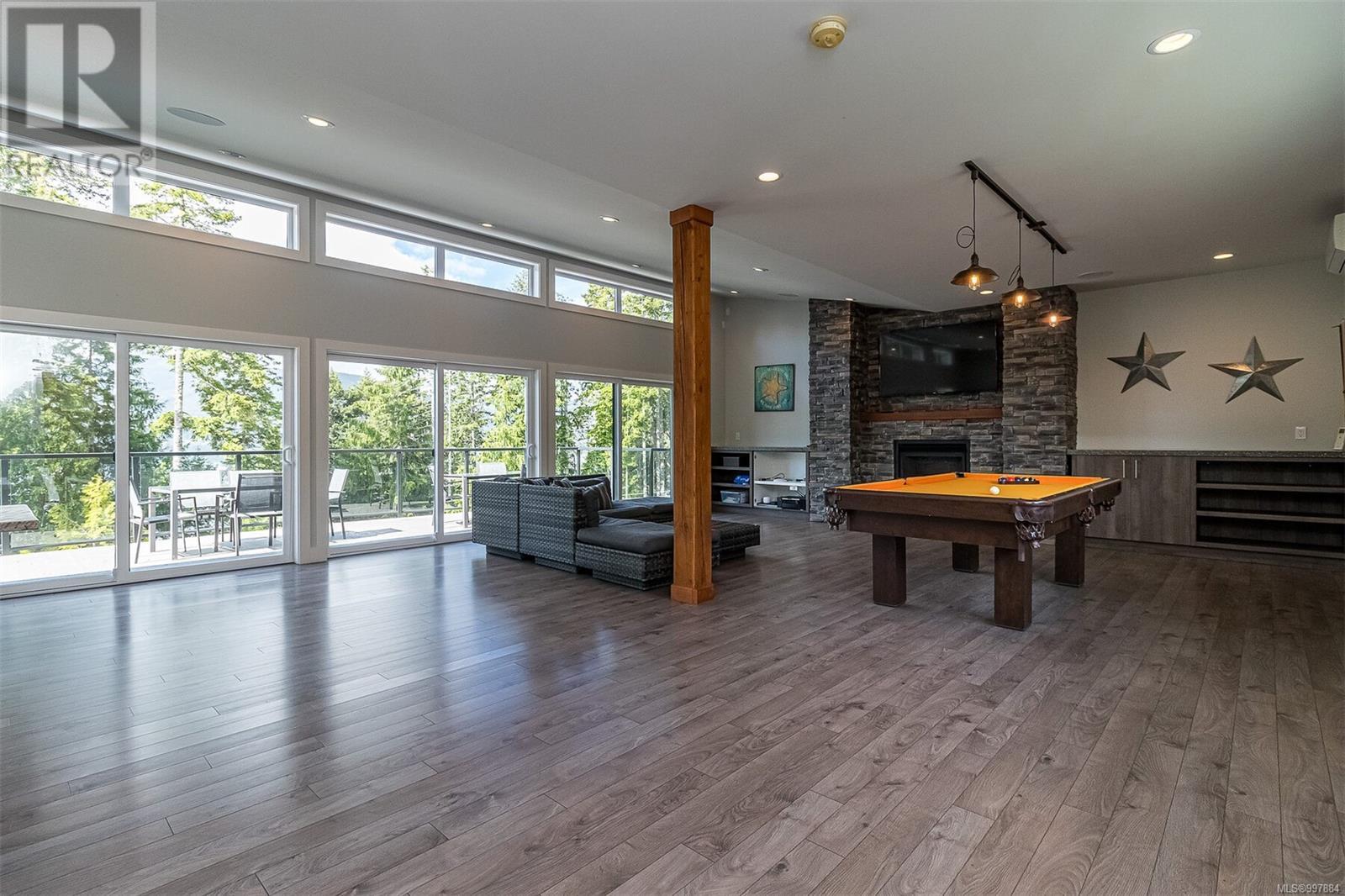 7420 Cottage Way, Lake Cowichan