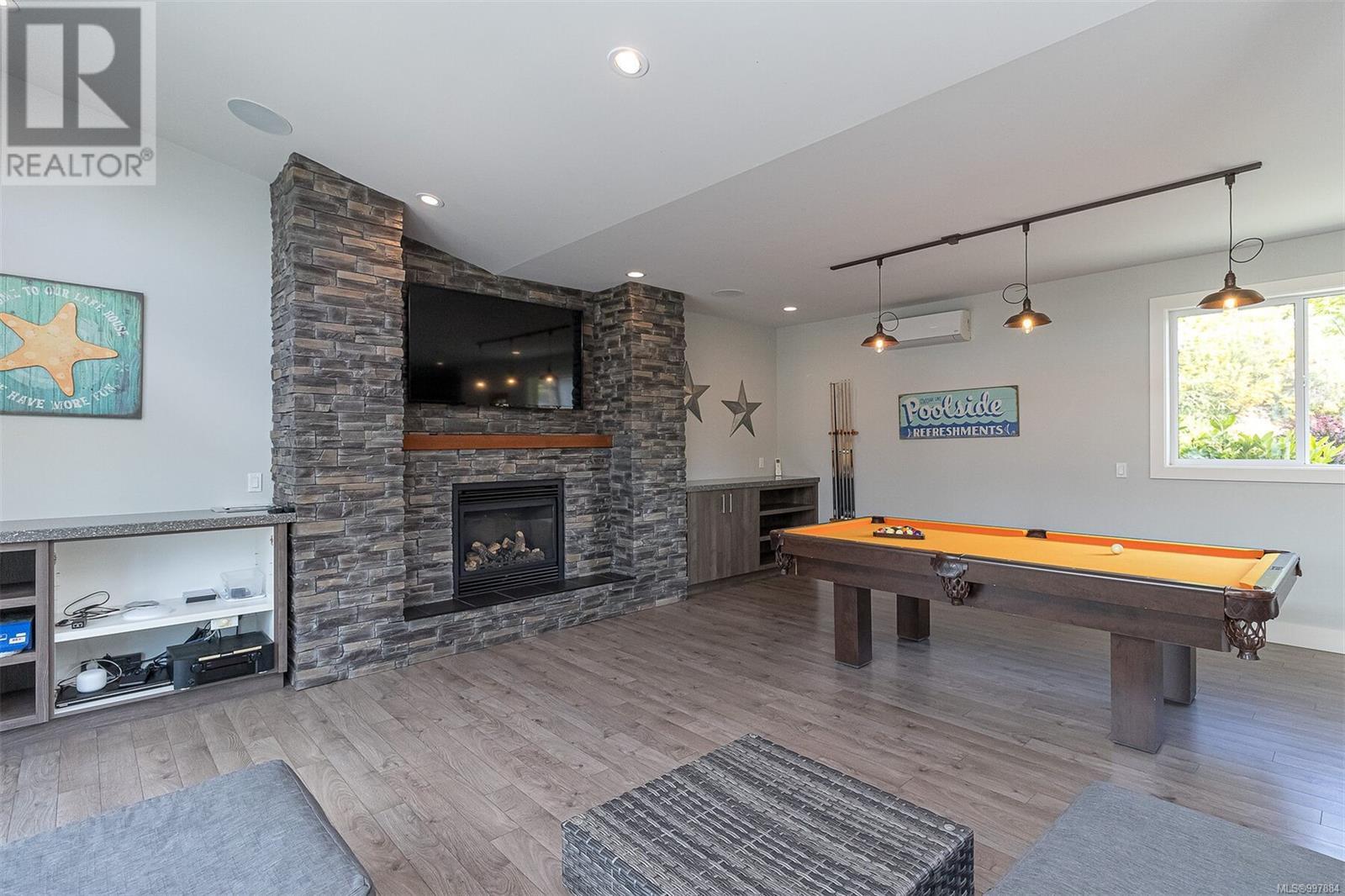 7420 Cottage Way, Lake Cowichan