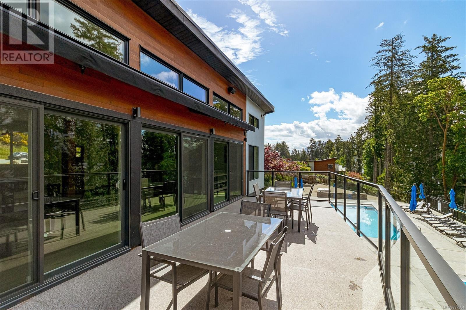 7420 Cottage Way, Lake Cowichan
