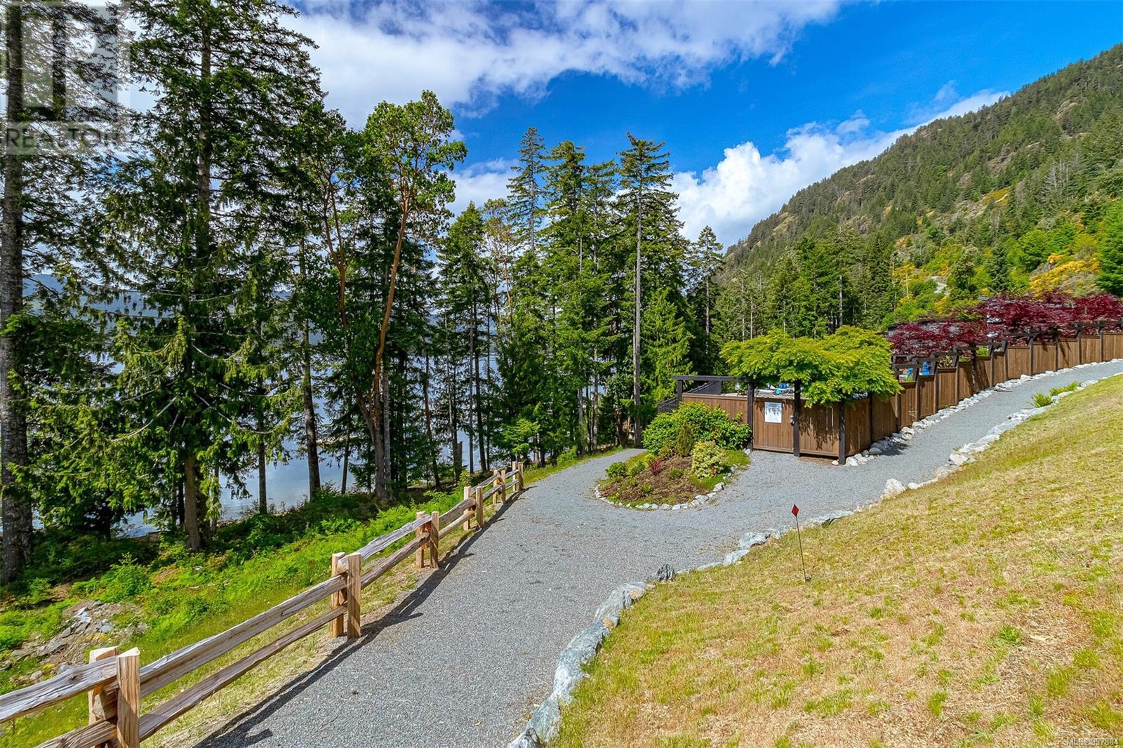 7420 Cottage Way, Lake Cowichan