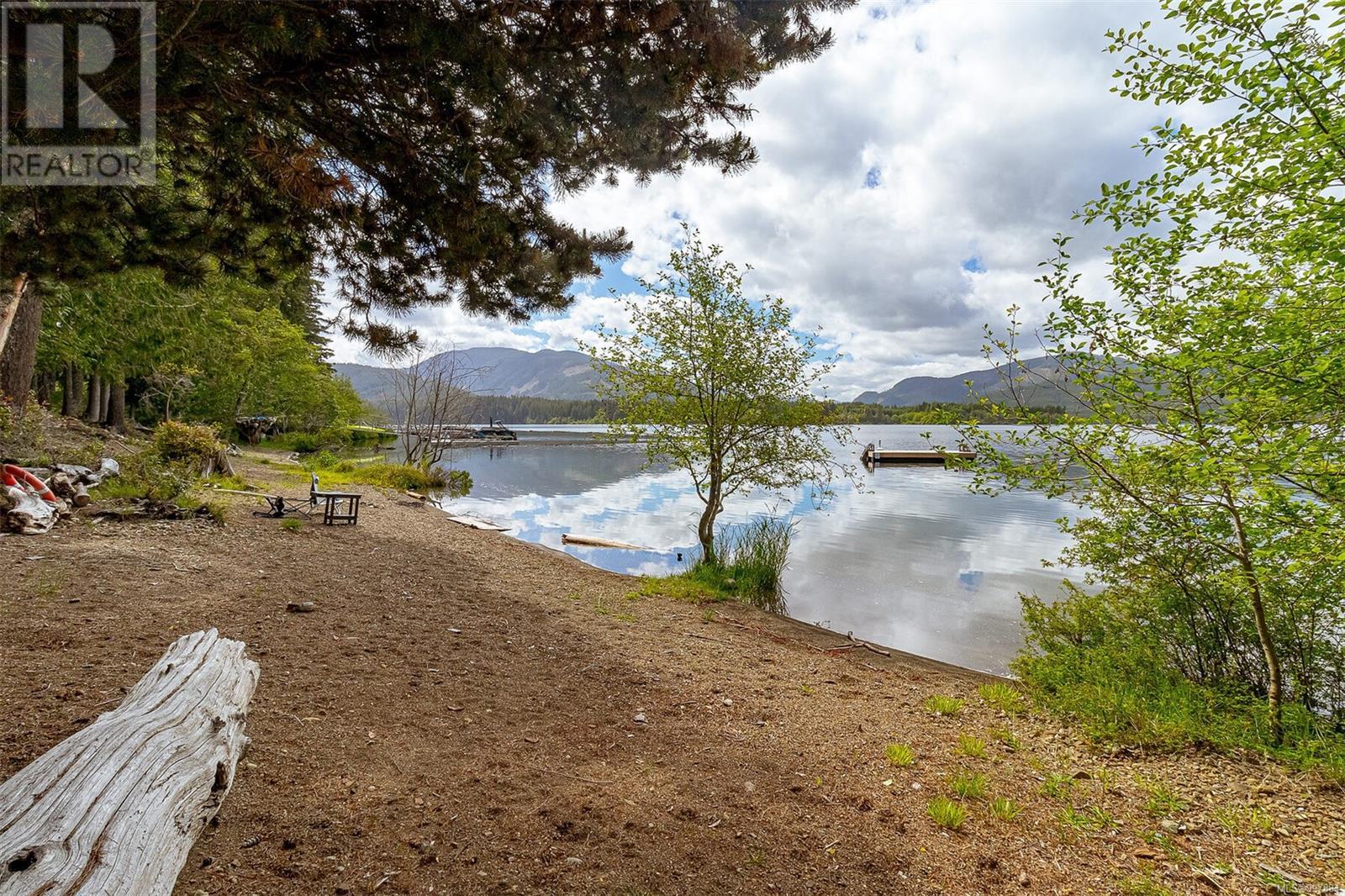 7420 Cottage Way, Lake Cowichan