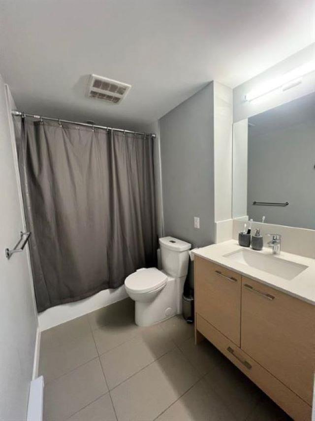 Photo 9 of 207 13963 105 Boulevard, Surrey BC