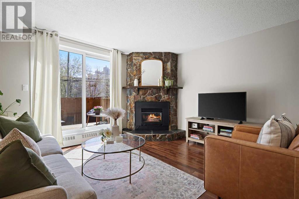 Single Family House for Sale in    Avenue SW Altadore Calgary 