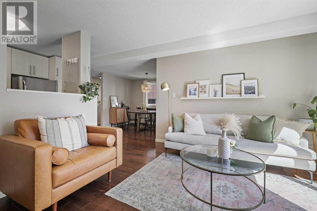 Single Family House for Sale in    Avenue SW Altadore Calgary 