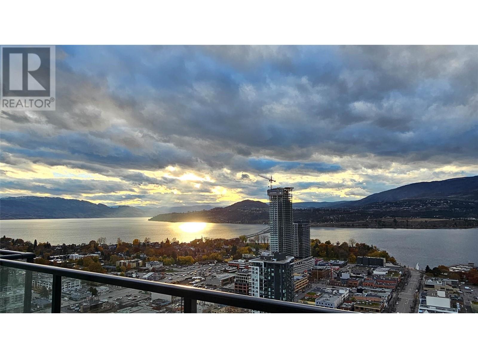 3301 1488 Bertram Street, Kelowna
