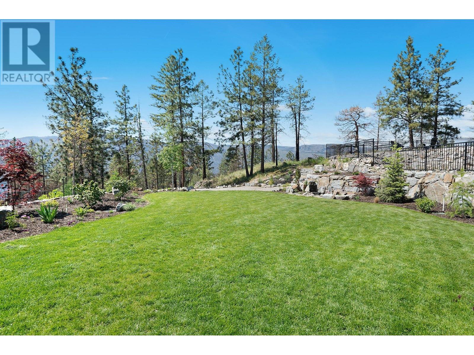  10138 Beacon Hill Drive, Lake Country