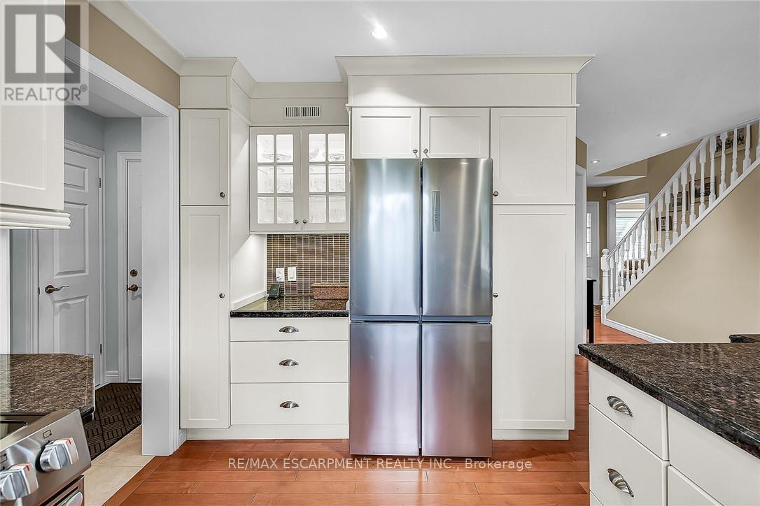 Photo 14 of 17 Angle Street, Norfolk ON