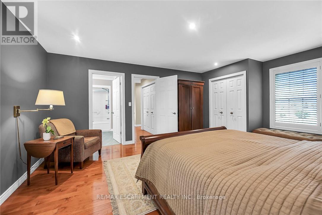 Photo 17 of 17 Angle Street, Norfolk ON