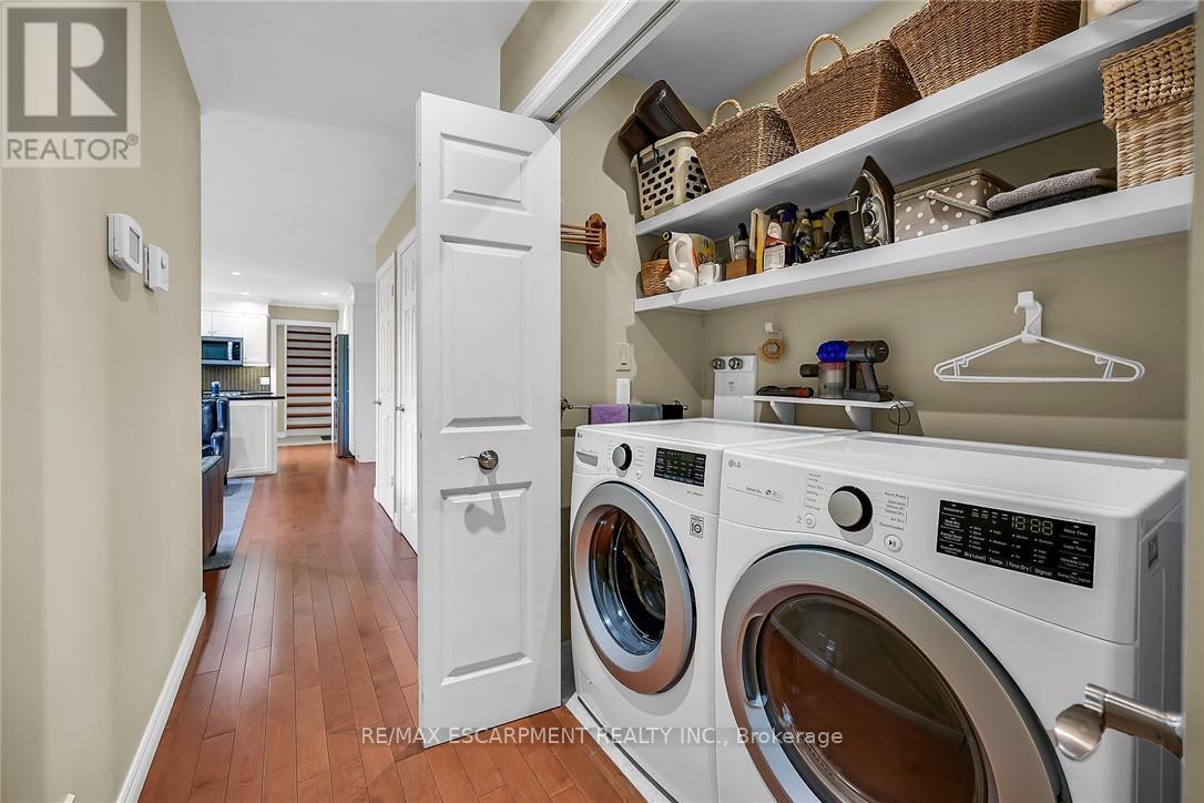 Photo 19 of 17 Angle Street, Norfolk ON