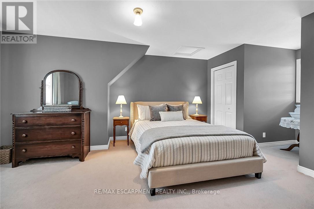 Photo 27 of 17 Angle Street, Norfolk ON