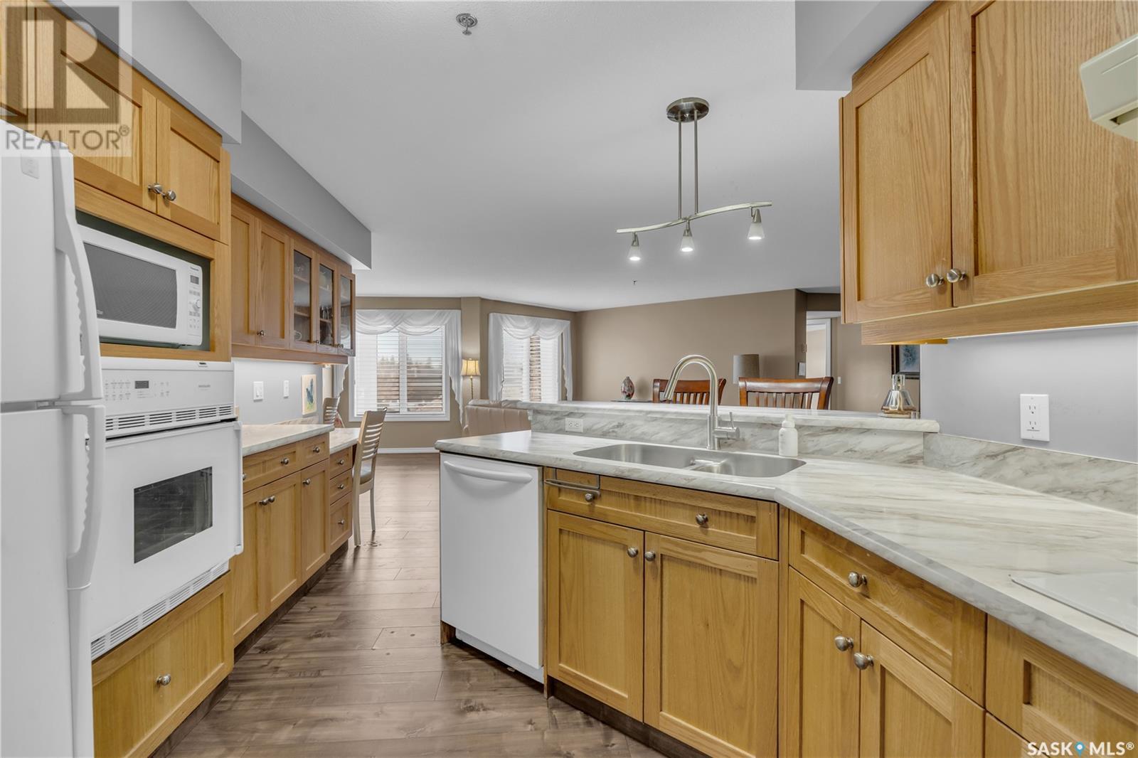 Single Family House Low rise for Sale in   RENFREW CRESCENT E Regina 