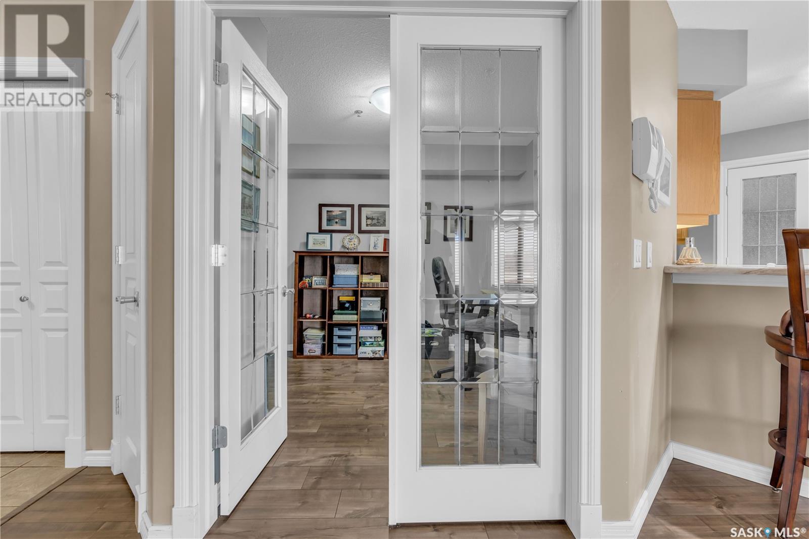 Single Family House Low rise for Sale in   RENFREW CRESCENT E Regina 