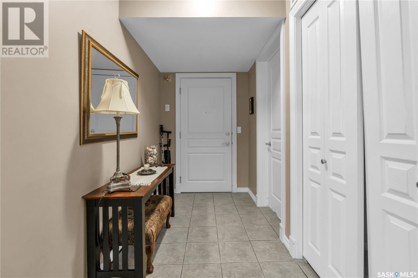 Single Family House Low rise for Sale in   RENFREW CRESCENT E Regina 