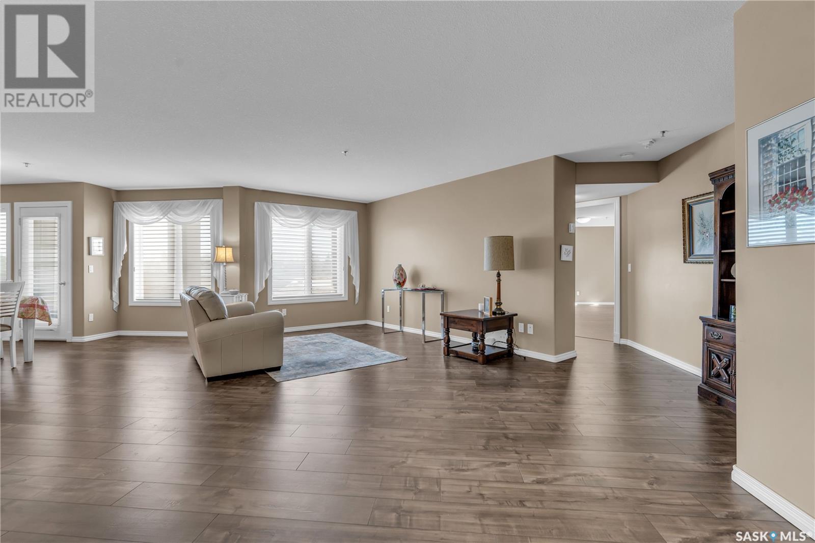 Single Family House Low rise for Sale in   RENFREW CRESCENT E Regina 