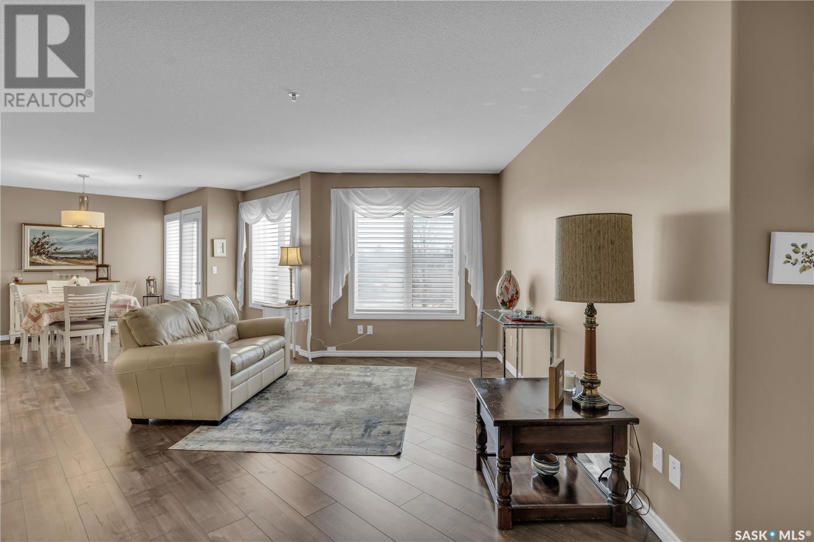 Single Family House Low rise for Sale in   RENFREW CRESCENT E Regina 