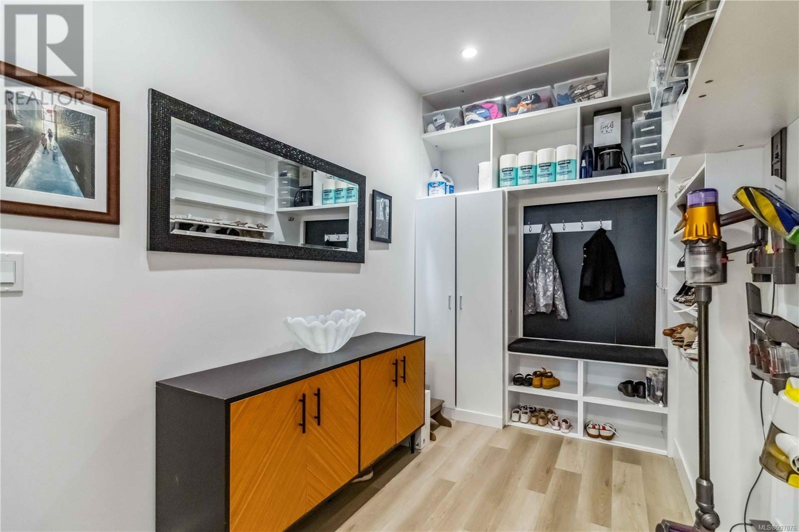 111 624 Strandlund Avenue, Langford