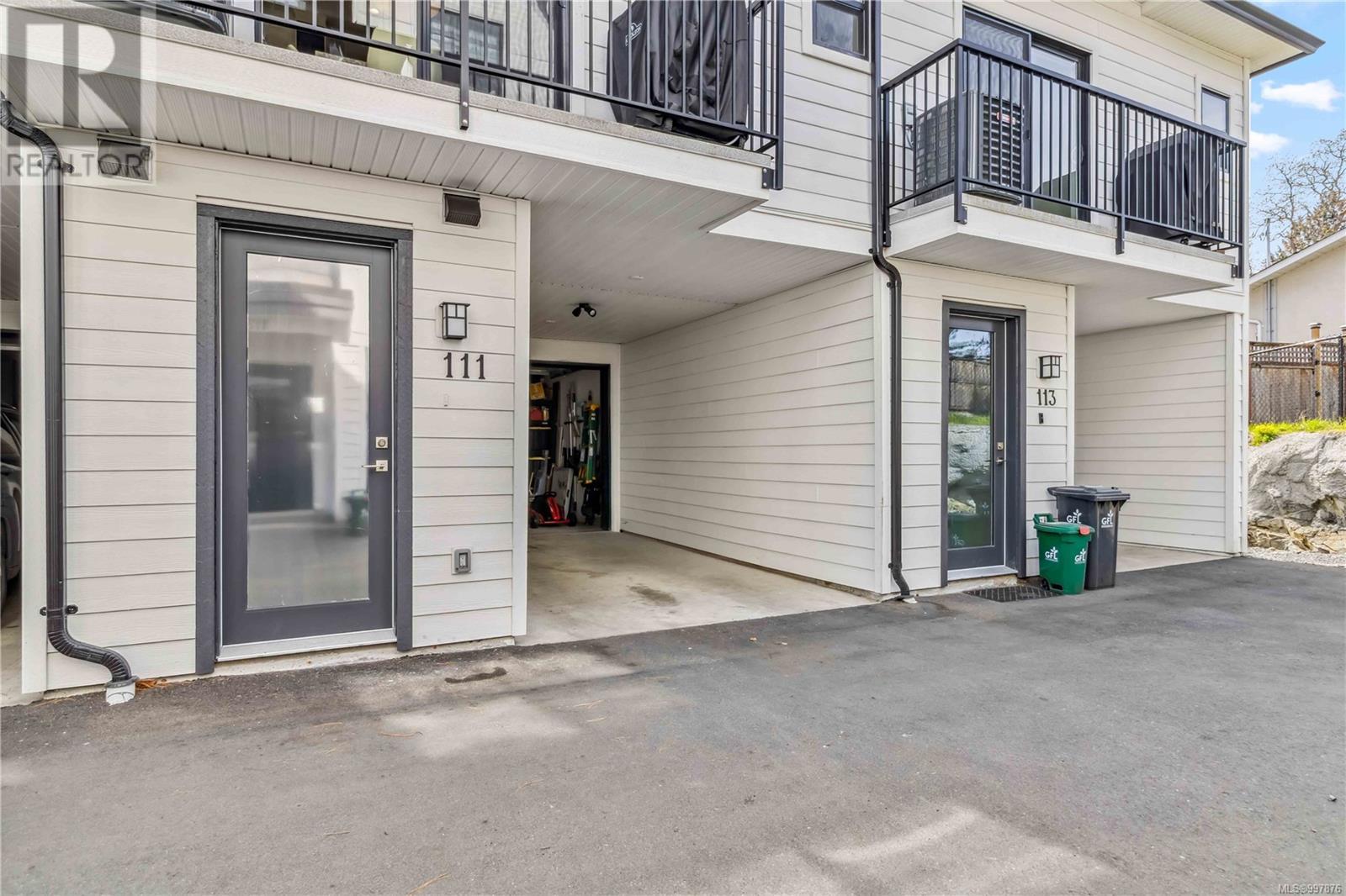 111 624 Strandlund Avenue, Langford
