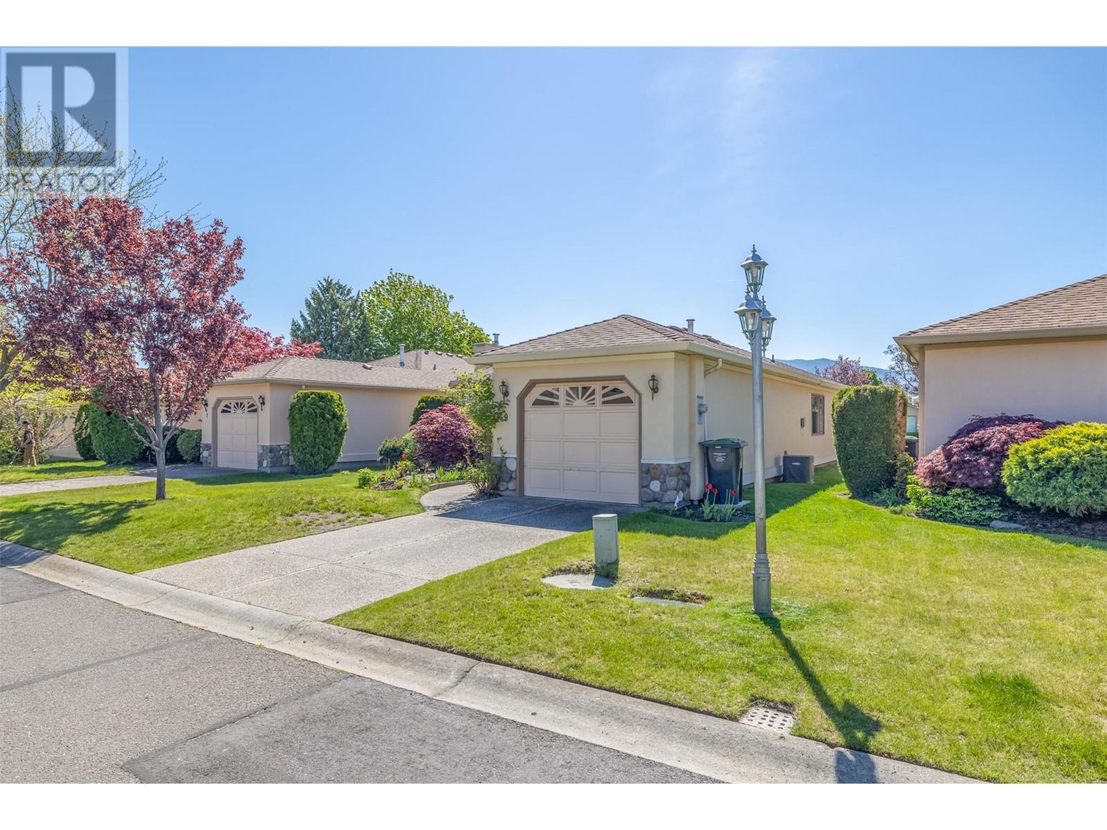 9 1201 Cameron Avenue, Kelowna