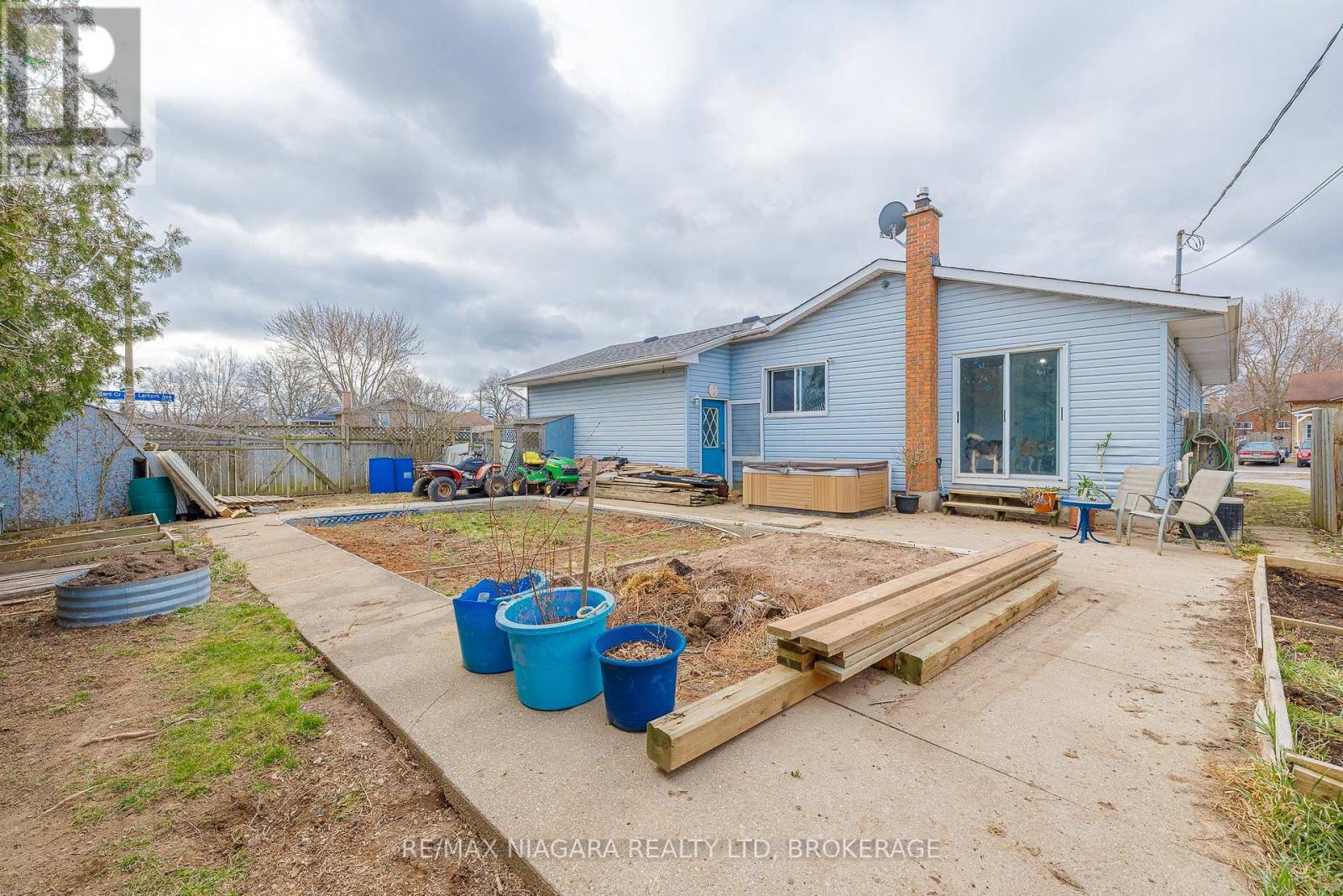 Photo 32 of 8420 Lamont Avenue, Niagara Falls ON